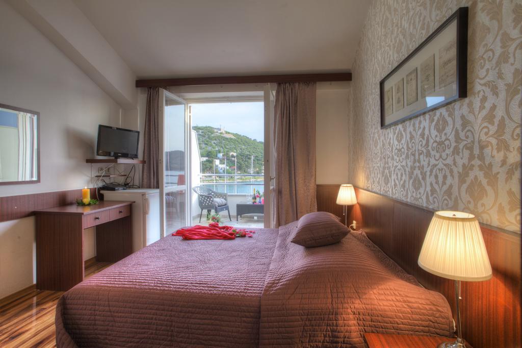 Gina Bed & Breakfast Tisno Exteriör bild